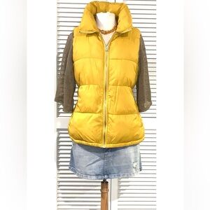 Old Navy Mustard Winter Puffer Vest Coat Women’s Size XL